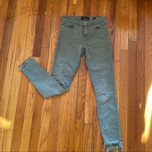 Lucky brand green Ava skinny jeans